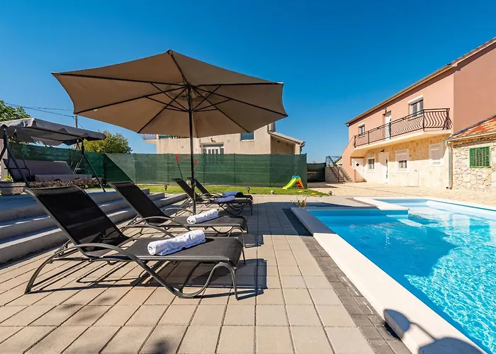 Moki Zadarvillas Vila *