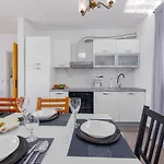 Moki Zadarvillas *